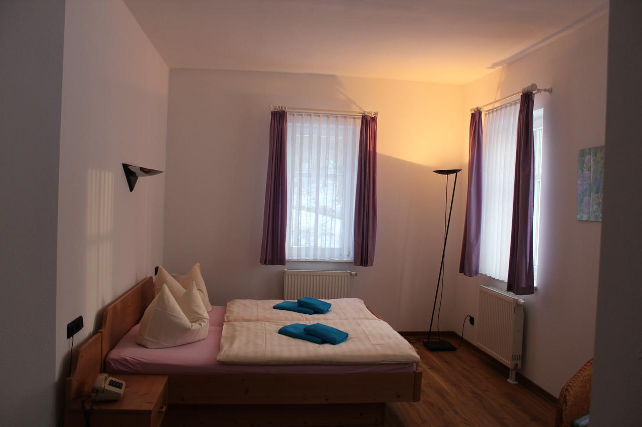 Hotel Waldhaus Romhild Exterior foto